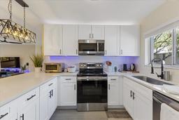 Picture of 10625 Watertown Court, Orlando, FL 32821
