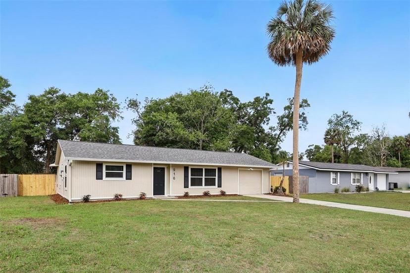 Picture of 916 Spanish Lane, Deland FL 32720