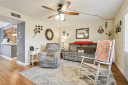 Picture of 1130 N Lake Parker Avenue Unit E136, Lakeland, FL 33805