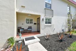 Picture of 2700 Bayshore Boulevard Unit 522, Dunedin, FL 34698