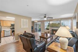 Picture of 1050 Loch Vail Unit 16, Apopka, FL 32712