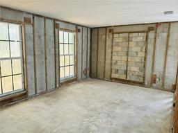 Picture of 1957 Dolphin Boulevard S, St Petersburg, FL 33707