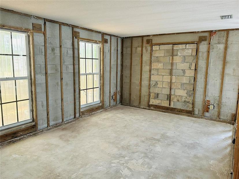 Picture of 1957 Dolphin Boulevard S, St Petersburg FL 33707