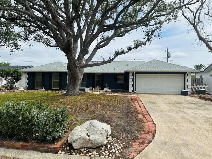 Picture of 1957 Dolphin Boulevard S, St Petersburg FL 33707