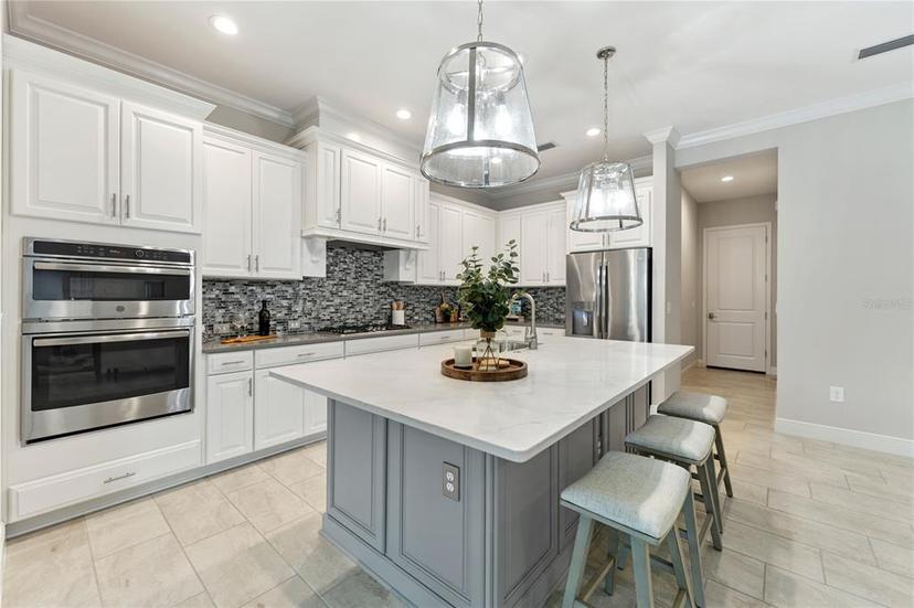 Picture of 716 Manns Harbor Drive, Apollo Beach FL 33572