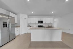 Picture of 744 Osprey Roost Drive, Lakeland, FL 33801