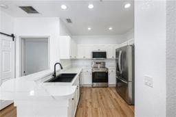 Picture of 2280 Grand Central Parkway Unit 2, Orlando, FL 32839