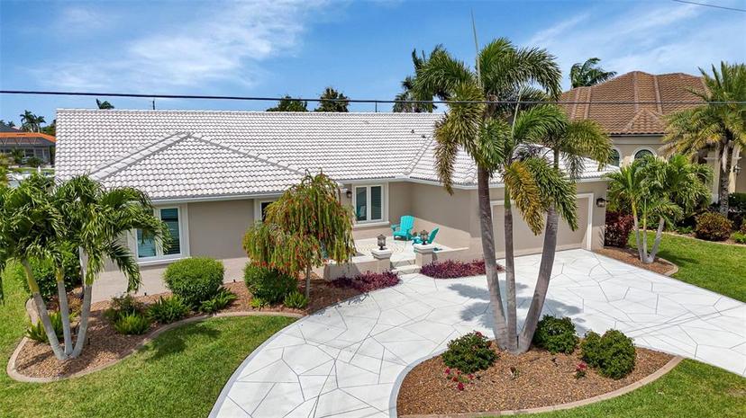 Picture of 859 Napoli Lane, Punta Gorda FL 33950