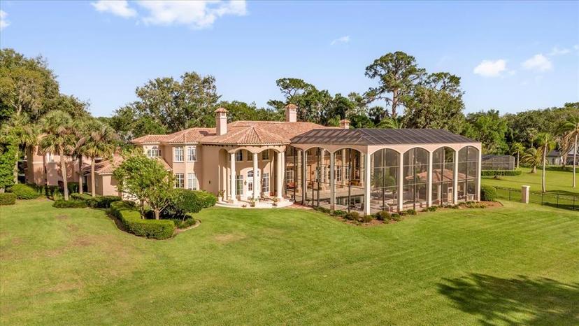 Picture of 8302 Earlwood Avenue, Mount Dora FL 32757