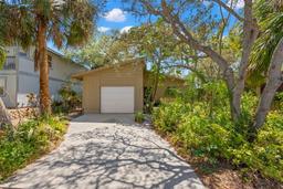 Picture of 407 Indiana Avenue, Crystal Beach, FL 34681