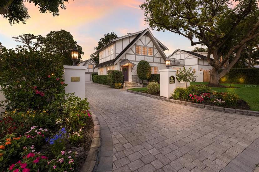Picture of 1829 Bougainvillea Street, Sarasota FL 34239