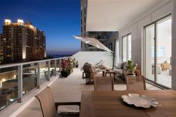 Picture of 301 Quay Commons Unit 507, Sarasota, FL 34236