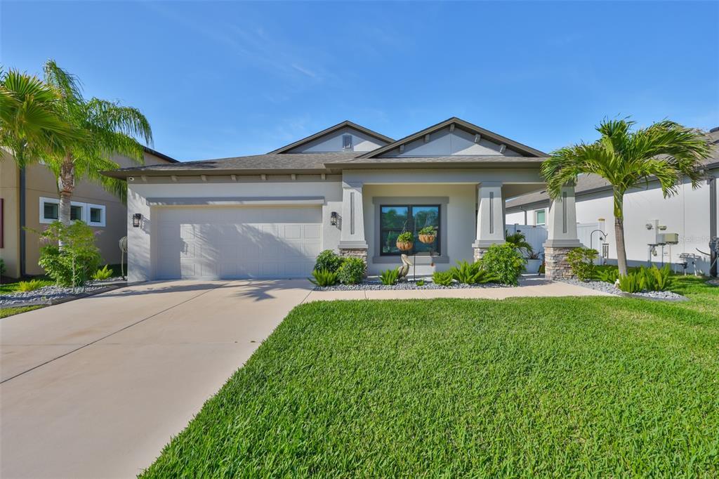Picture of 11407 Leland Groves Drive, Riverview, FL 33579