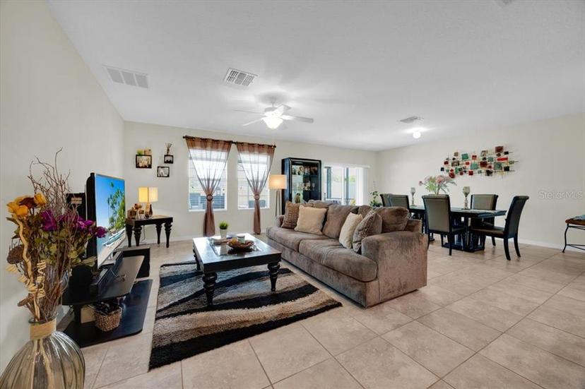 Picture of 10607 Standing Stone Drive, Wimauma FL 33598