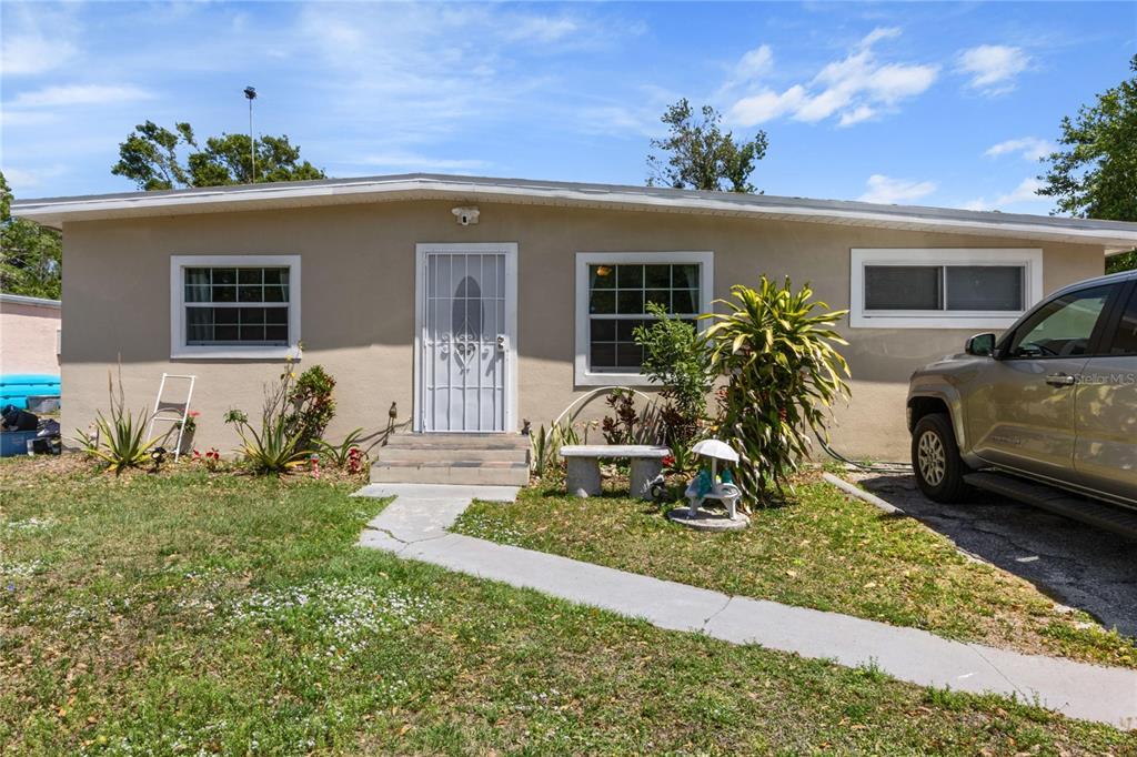 Picture of 215 Melody Lane, Largo, FL 33771