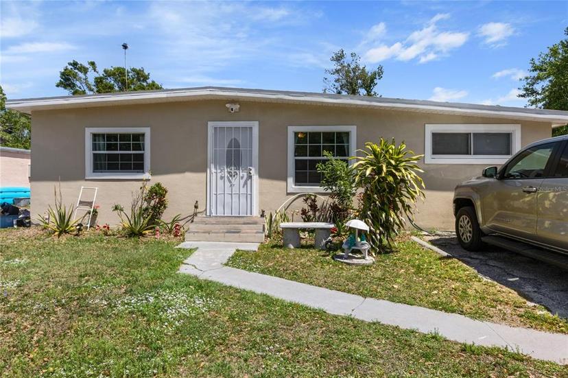 Picture of 215 Melody Lane, Largo FL 33771