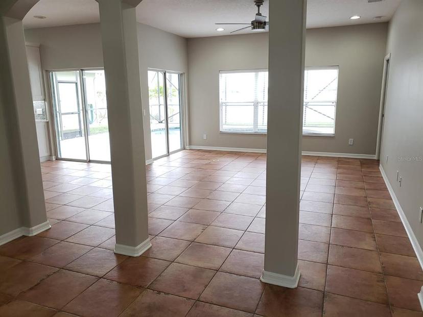 Picture of 1806 Mira Lago Circle, Ruskin FL 33570