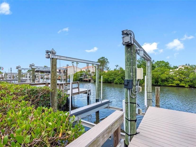 Picture of 4306 Sunray Court, Tampa FL 33615