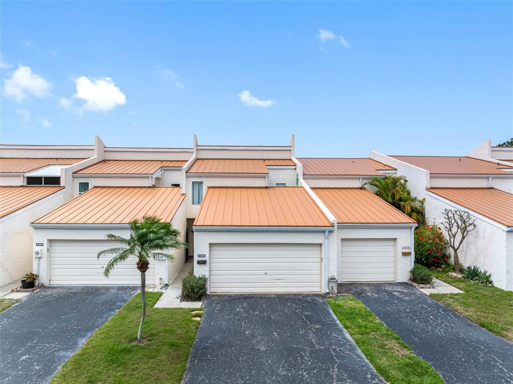 Picture of 4306 Sunray Court, Tampa, FL 33615