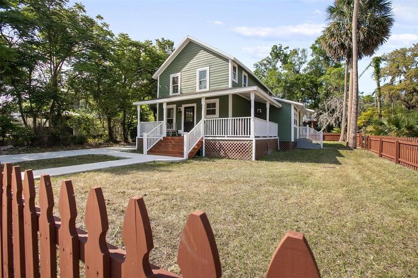 Picture of 415 W Church Street, Deland FL 32720