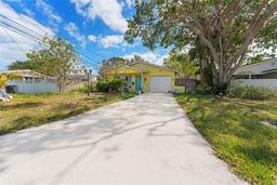 Picture of 1782 Maryland Avenue Ne, St Petersburg, FL 33703