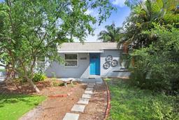 Picture of 4105 W Bay Villa Avenue, Tampa, FL 33611