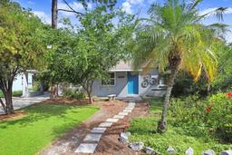 Picture of 4105 W Bay Villa Avenue, Tampa, FL 33611