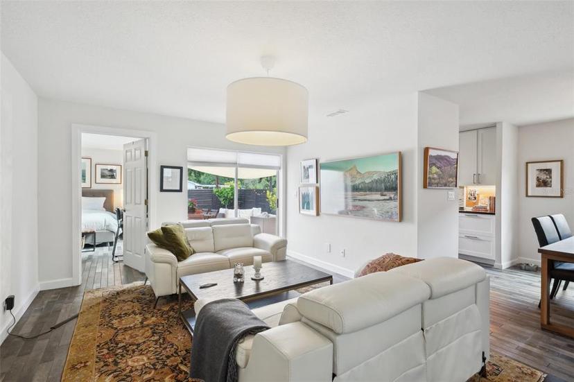Picture of 2725 N Poplar Ave, Tampa FL 33602