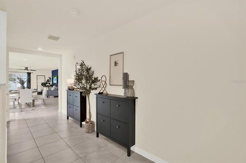 Picture of 414 Sunlit Coral Street, Ruskin FL 33570