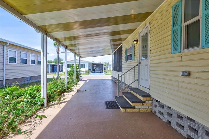 Picture of 5619 Bayshore Road Unit 211, Palmetto FL 34221