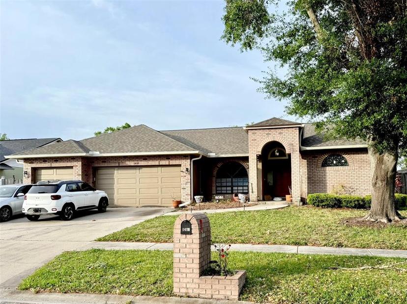 Picture of 1418 Buckner Road, Valrico FL 33596