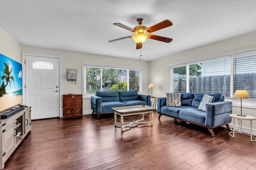 Picture of 640 60Th Street S, St Petersburg FL 33707