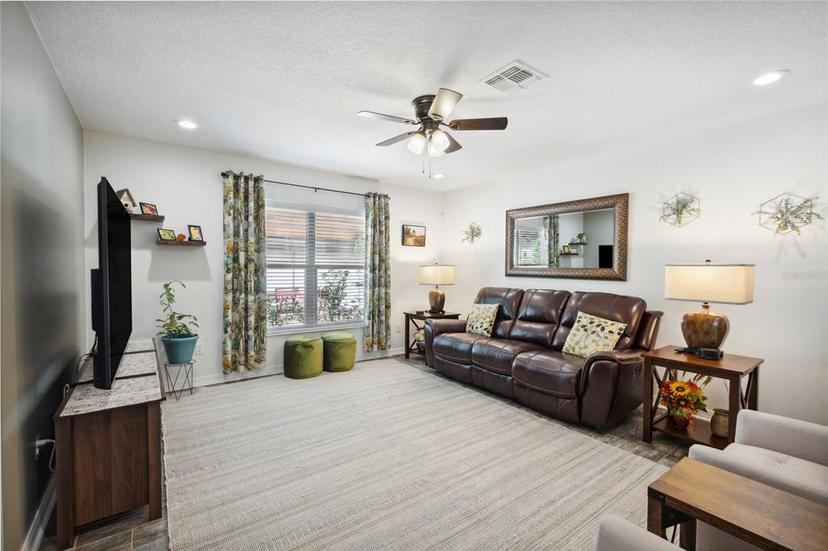 Picture of 37673 Dixie Avenue, Dade City FL 33525