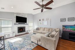 Picture of 12020 Stone Crossing Cir, Tampa, FL 33635
