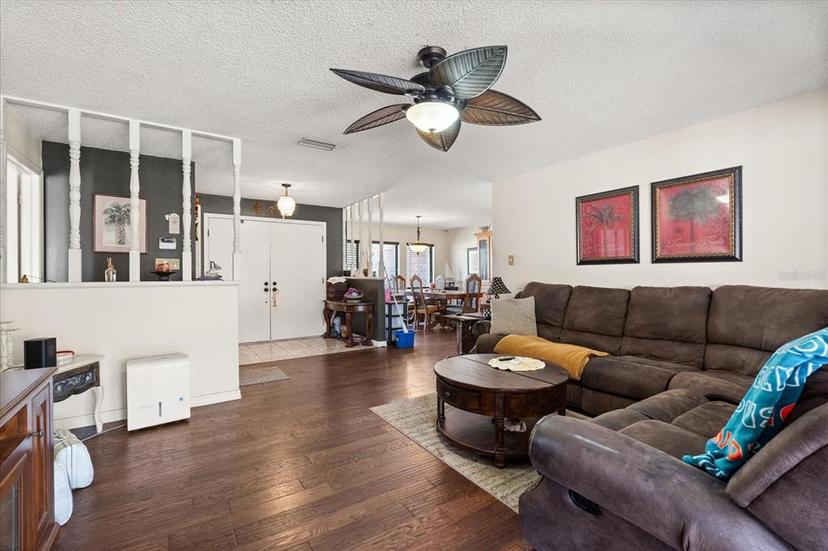 Picture of 400 Woodview Drive, Longwood FL 32779