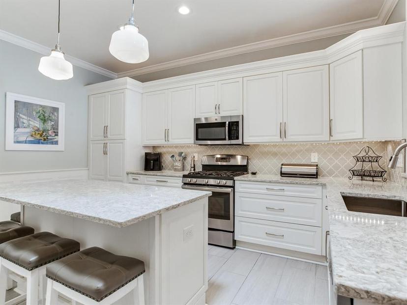 Picture of 19337 Weymouth Drive, Land O Lakes FL 34638