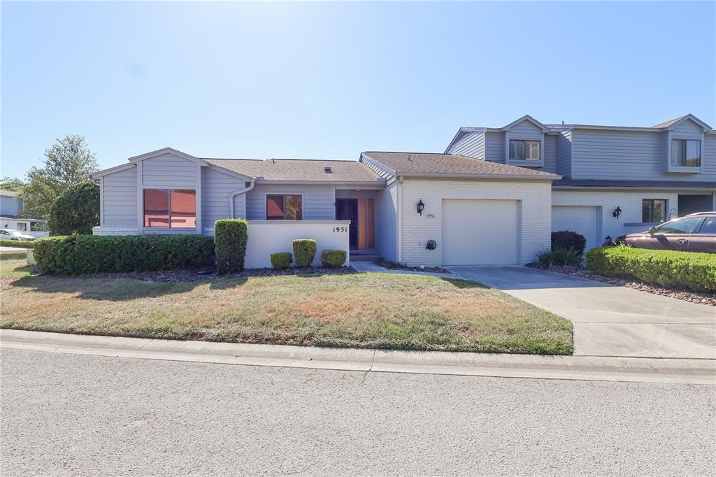 Picture of 1951 SE 37Th Court Circle, Ocala, FL 34471