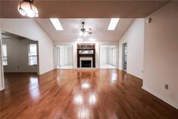 Picture of 1951 SE 37Th Court Circle, Ocala, FL 34471