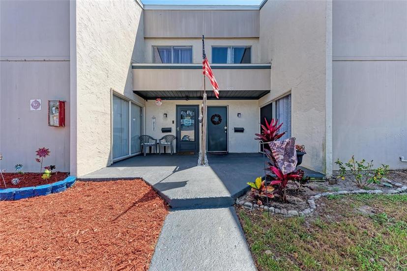Picture of 1026 Longfellow Court Unit 111, Sarasota FL 34243