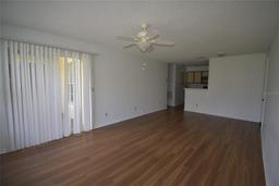 Picture of 1075 S Hiawassee Road Unit 916, Orlando, FL 32835