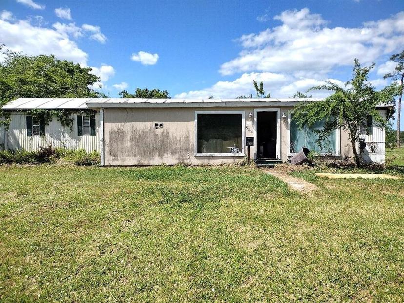 Picture of 513 King Charles Circle, Deland FL 32724