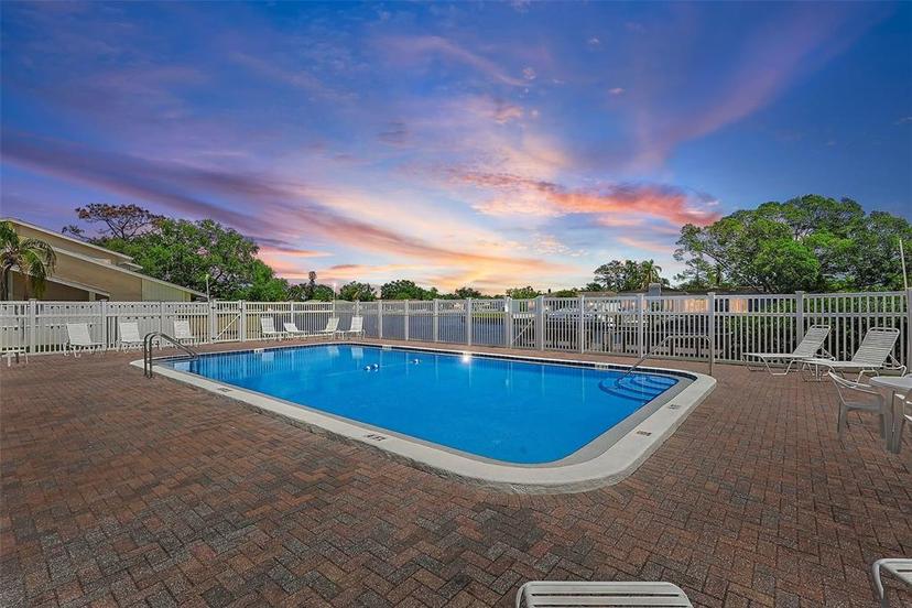 Picture of 6490 Cape Hatteras Way Ne Unit 4, St Petersburg FL 33702