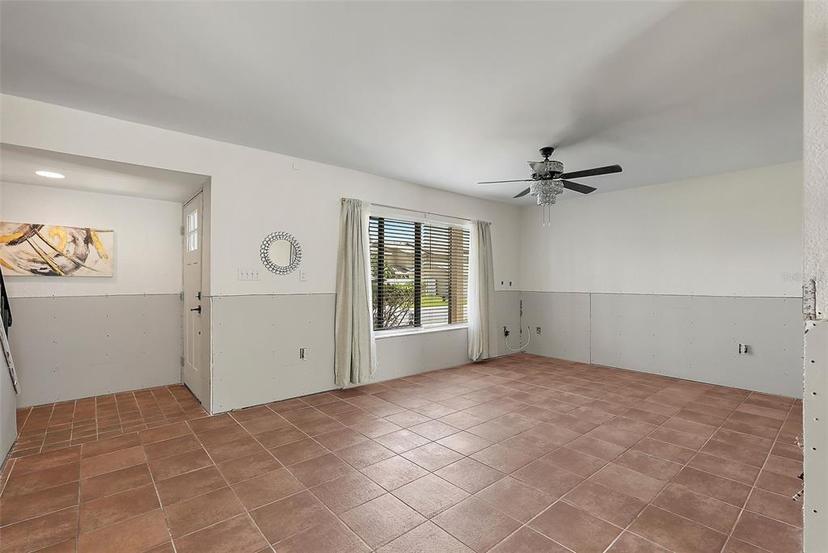 Picture of 6490 Cape Hatteras Way Ne Unit 4, St Petersburg FL 33702