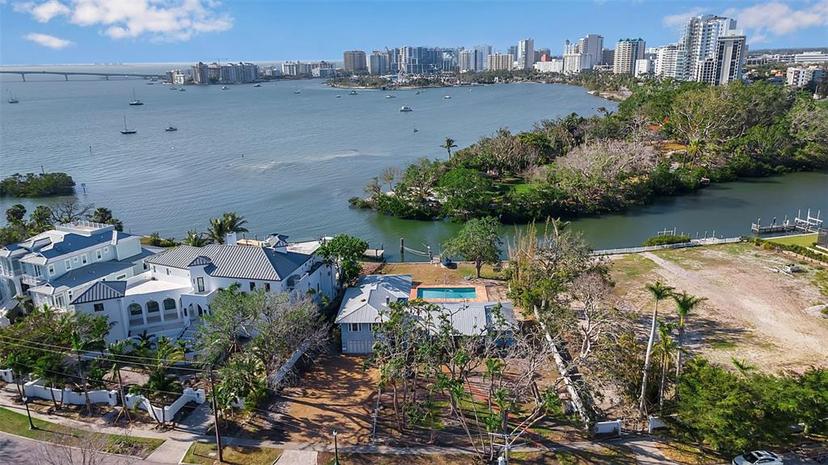 Picture of 1479 Bay Point Drive, Sarasota FL 34236