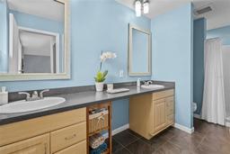 Picture of 4579 10Th Avenue N, St Petersburg, FL 33713
