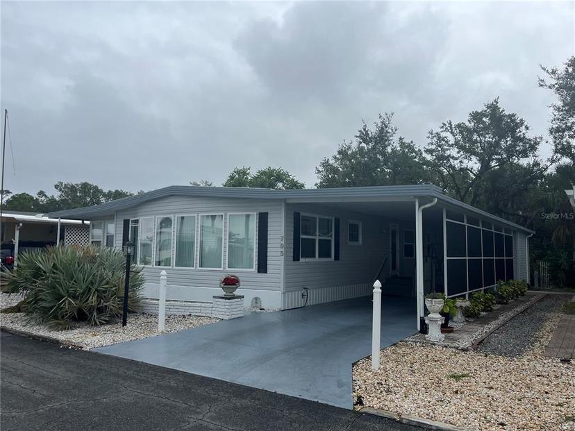 Picture of 795 Cervina Drive N, Venice FL 34285