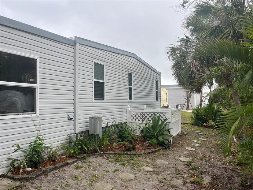 Picture of 795 Cervina Drive N, Venice FL 34285
