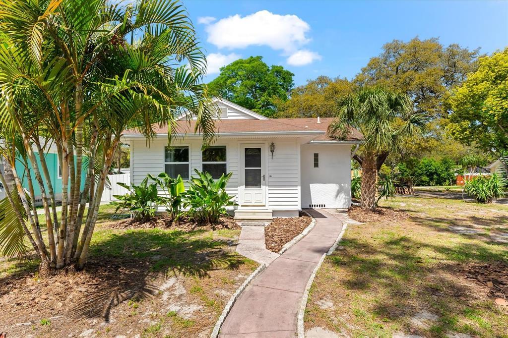 Picture of 1232 Sedeeva Circle S, Clearwater, FL 33755