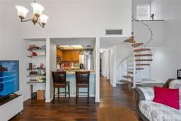 Picture of 4775 Puritan Circle Unit N/A, Tampa, FL 33617