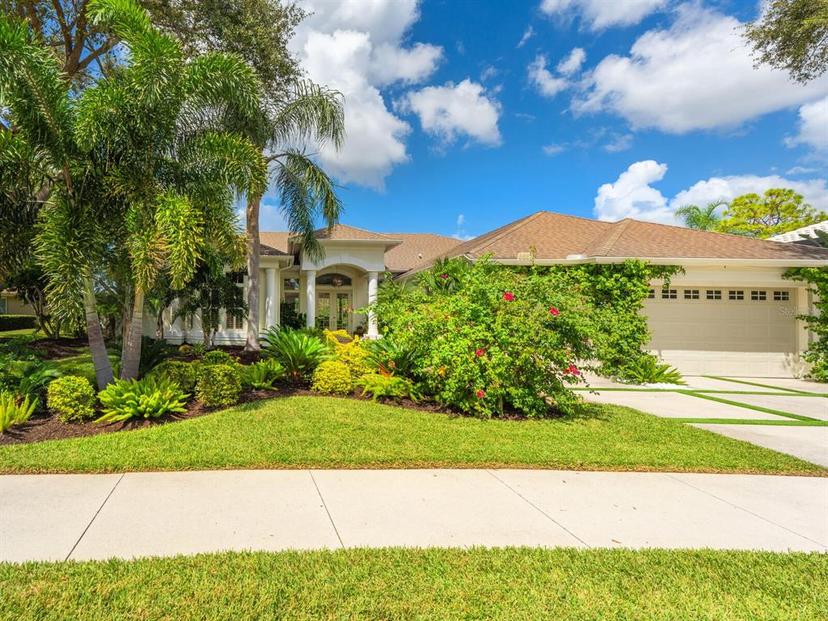 Picture of 8687 Woodbriar Drive, Sarasota FL 34238
